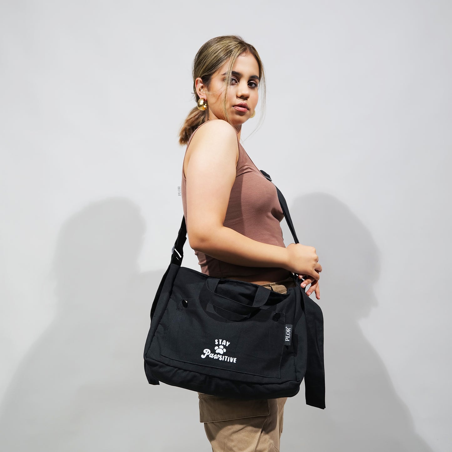 Black Urban Hauler Bag (Pre-Book)